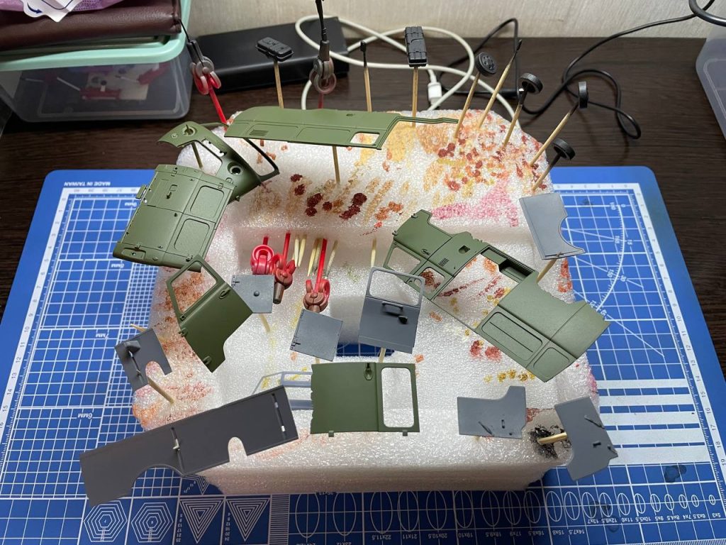 Покраска модели УАЗа 1/35 Покраска модели УАЗа 1/35